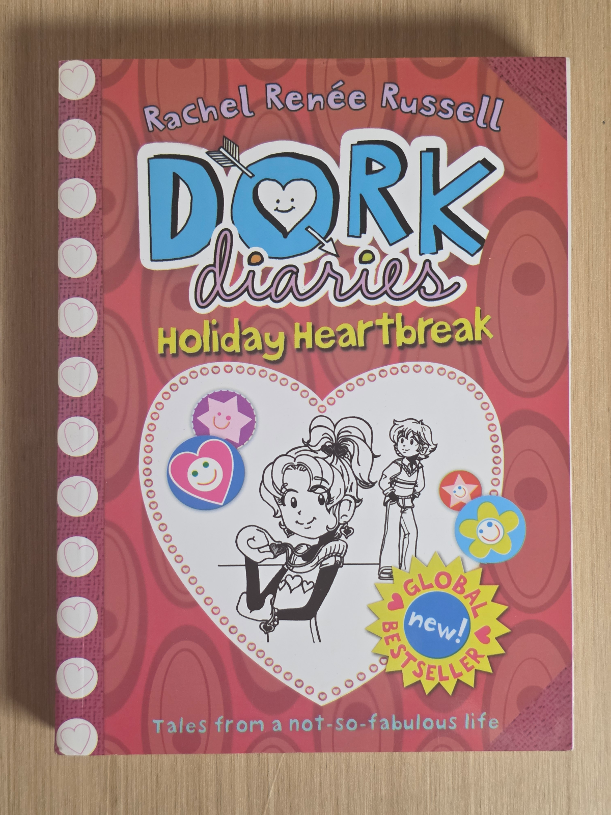 Dork Diaries: Holiday Heartbreak (Dork Diaries Series Book 6)